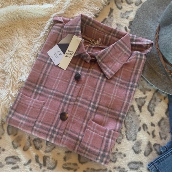New Plaid Stripe Oversized Flannel Top Shacket - Picture 4 of 4